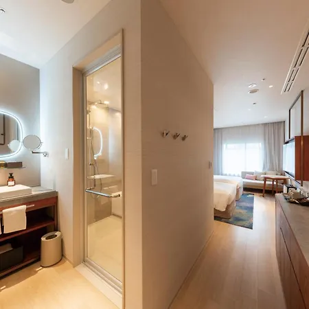 Hotel Springs Makuhari Premier Chiba Exterior photo
