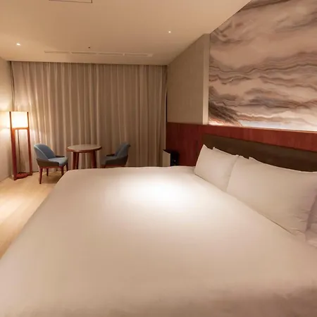 Hotel Springs Makuhari Premier Chiba Exterior photo