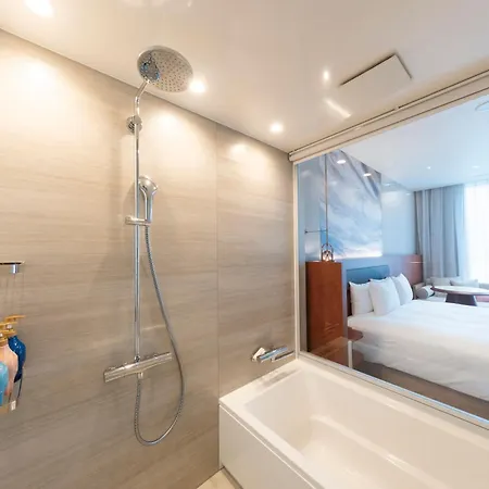 Hotel Springs Makuhari Premier Chiba Exterior photo